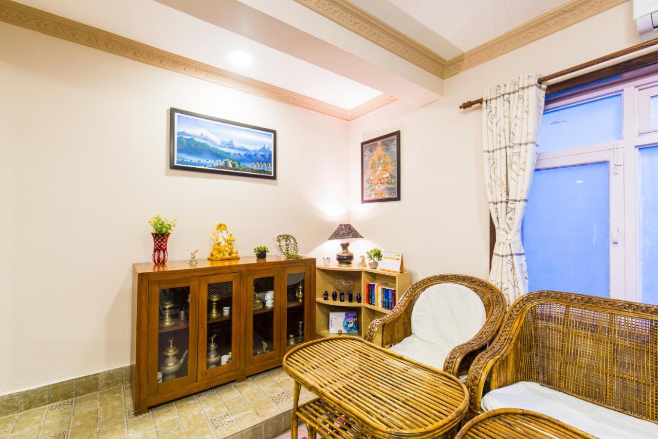 Hotel Acme Inn Kathmandu Buitenkant foto