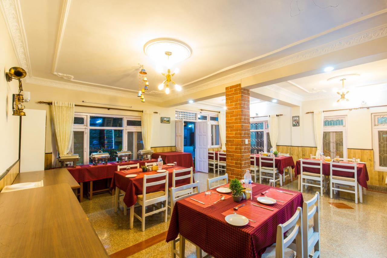 Hotel Acme Inn Kathmandu Buitenkant foto